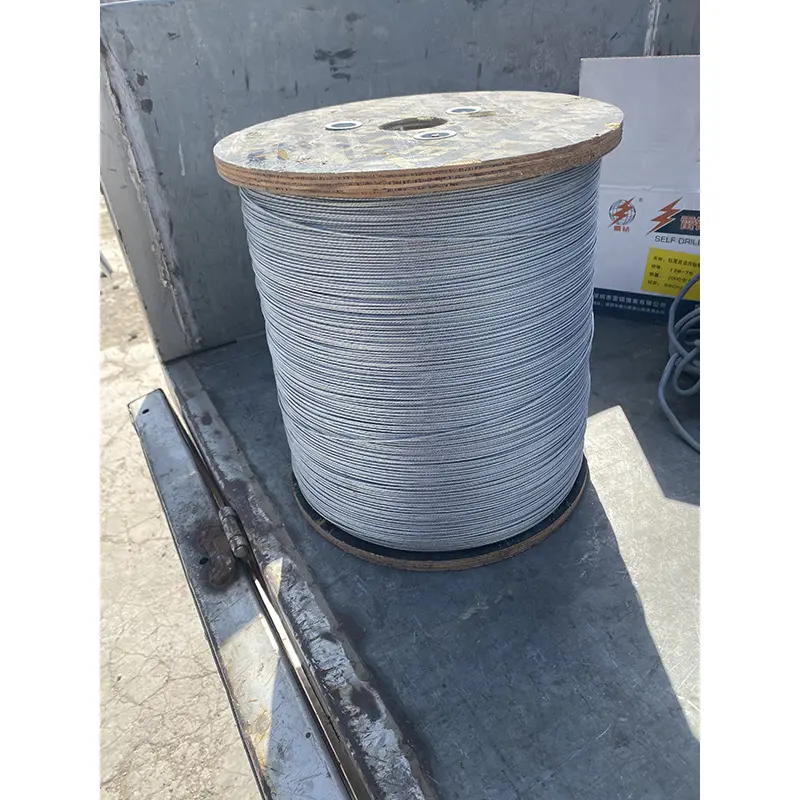 Câbles métalliques en acier galvanisé pour la construction